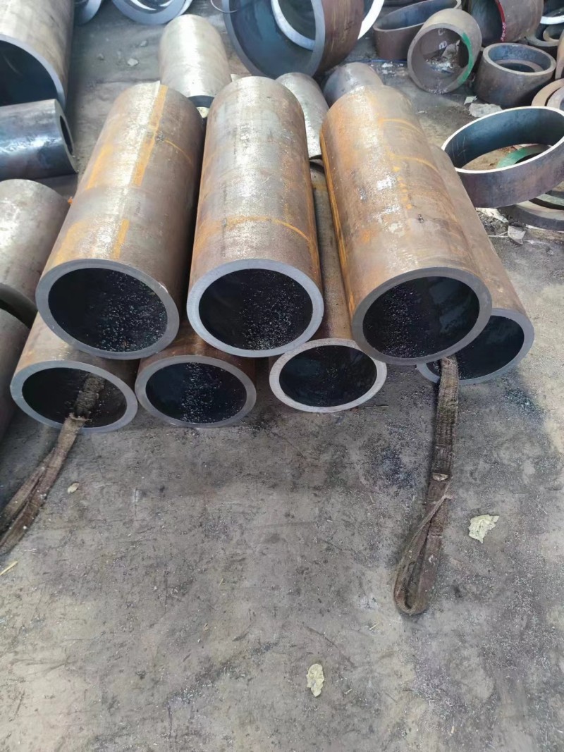 南康南康南康12Cr1MovG无缝钢管切割